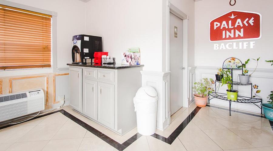 Executive Inn Bacliff Dış mekan fotoğraf